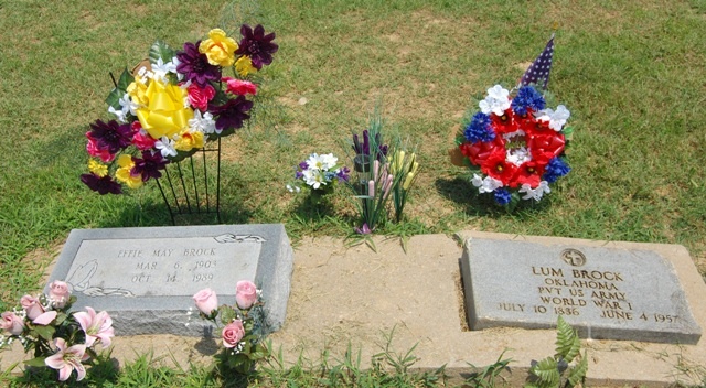 Headstones of Effie Mae & Lum Brock in North McAlester Cemetery